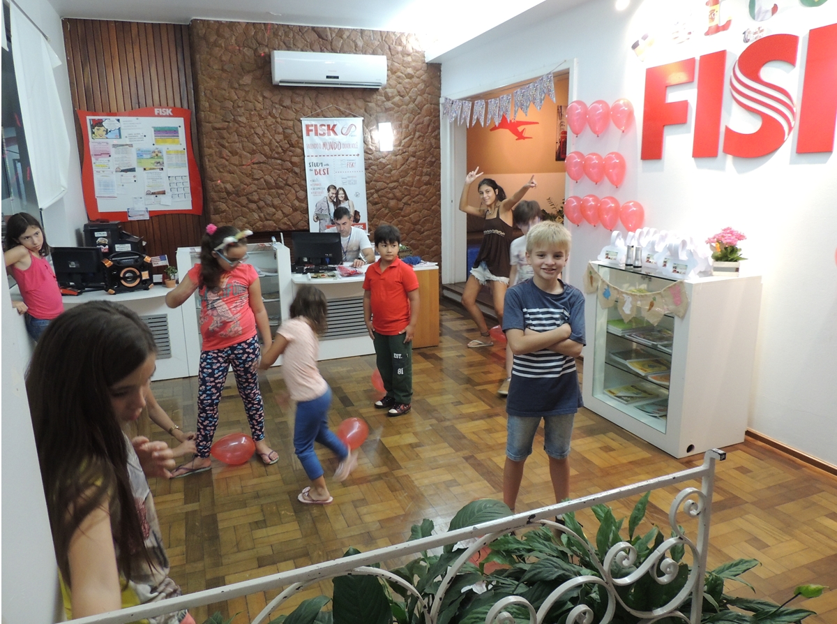 Fisk Cachoeira do Sul - RS - Pajama Party and Easter Egg Hunt