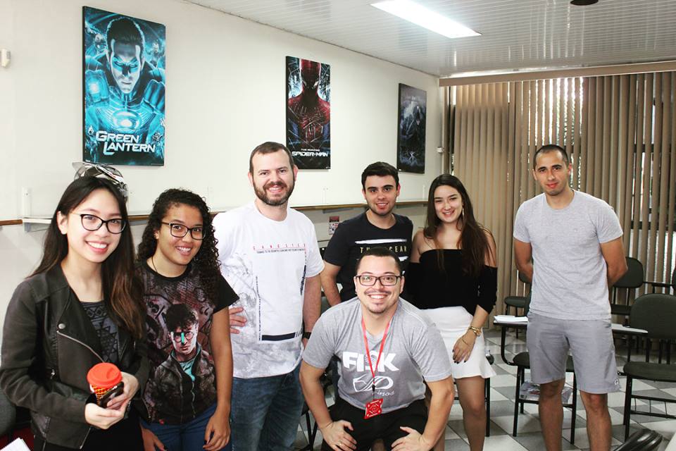 Fisk Caçapava/SP e Taubaté/SP - Visita da canadense Carol nas salas de aula