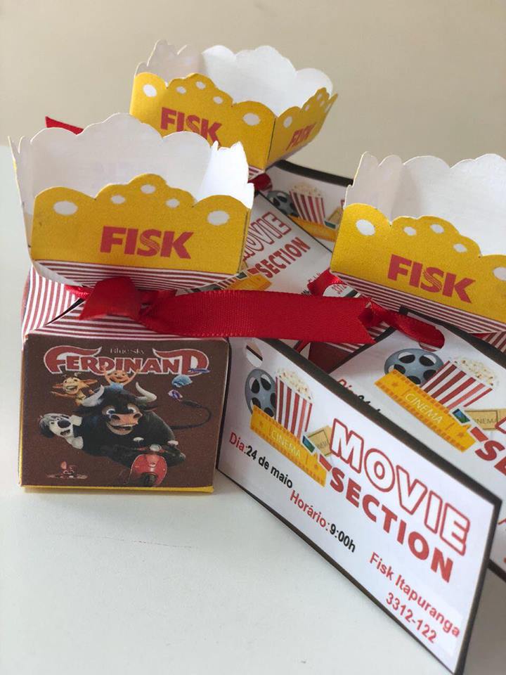 Fisk Itapuranga/GO - Watching Ferdinad and eating popcorn!