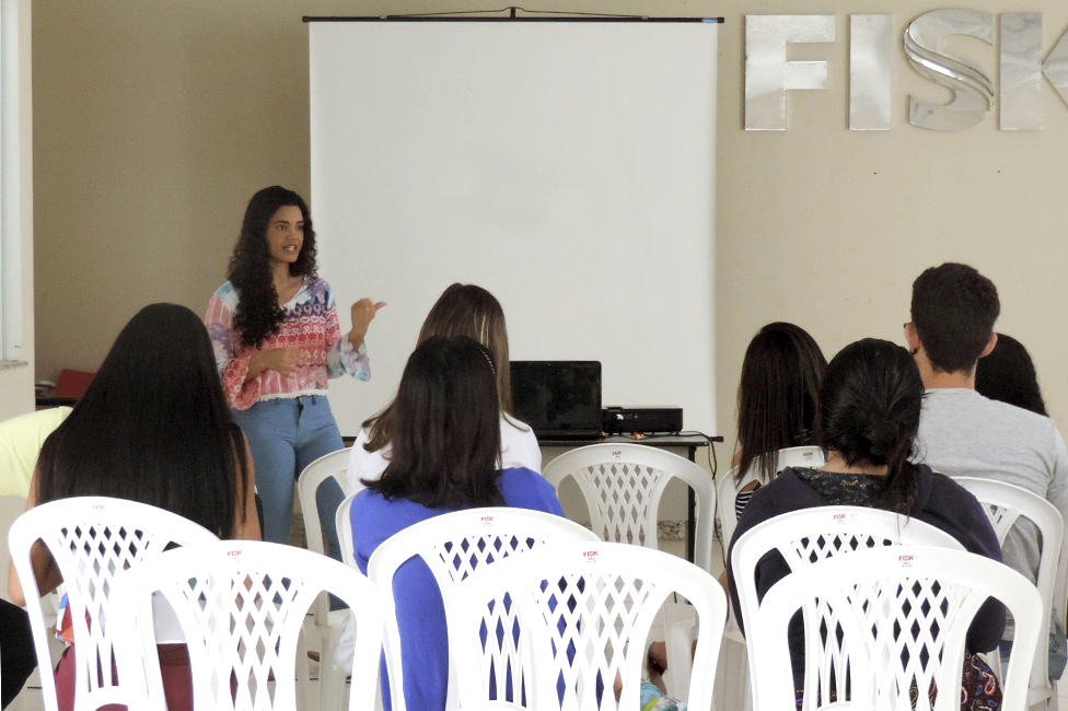 Fisk Santo Antônio de Jesus - Visita ex-aluna