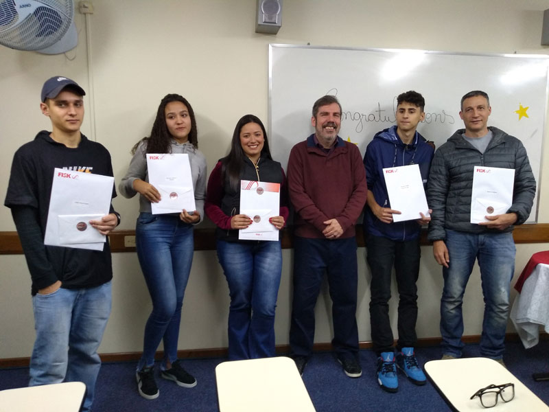 FISK SÃO PAULO (ITAQUERA)/SP - Entrega Certificados Conclusão de Curso.