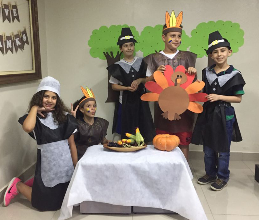 Fisk Tatuí/SP - Thanksgiving play at Fisk